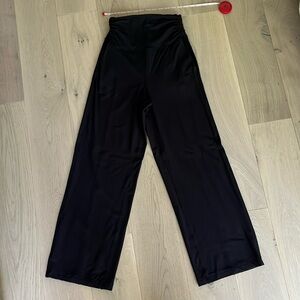 Lululemon high waist wide leg stretch pants